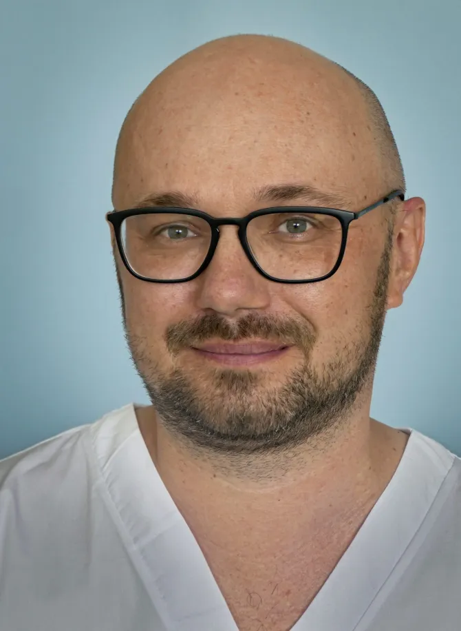 MUDr. KOKORÁK Lukáš PhD. MBA